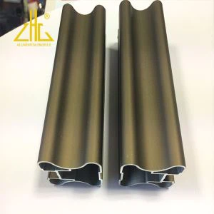 Profilés en aluminium pour portes de chambre