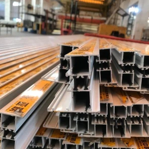 Profilés en aluminium à rupture de pont thermique